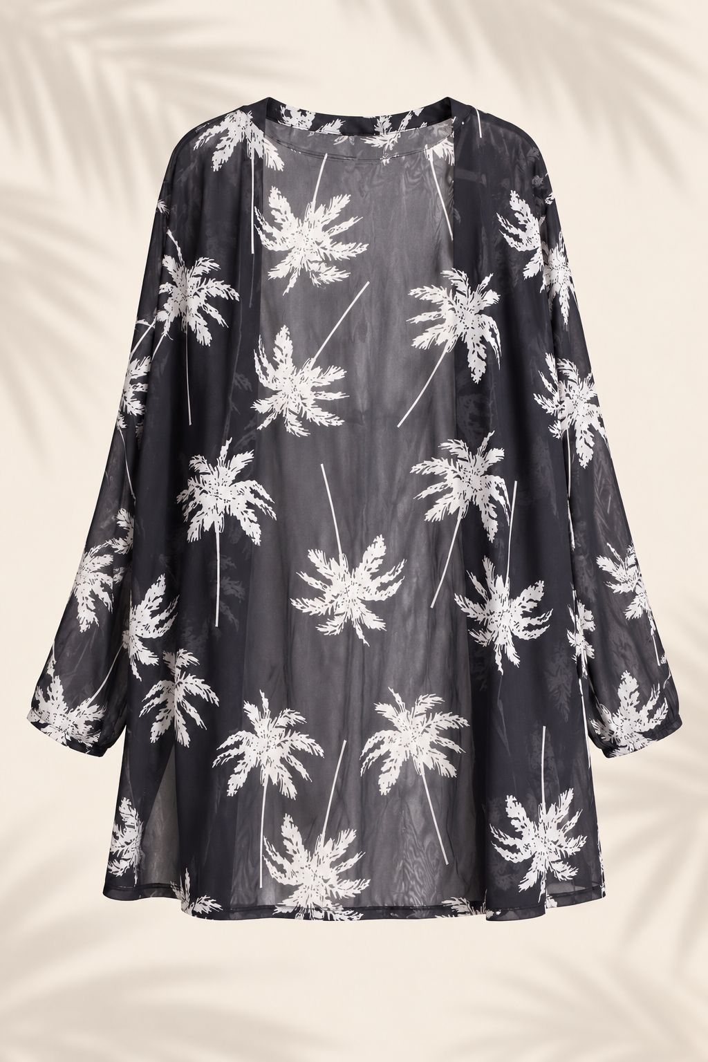 Conjunto de playa kimono y short negro con palmeras