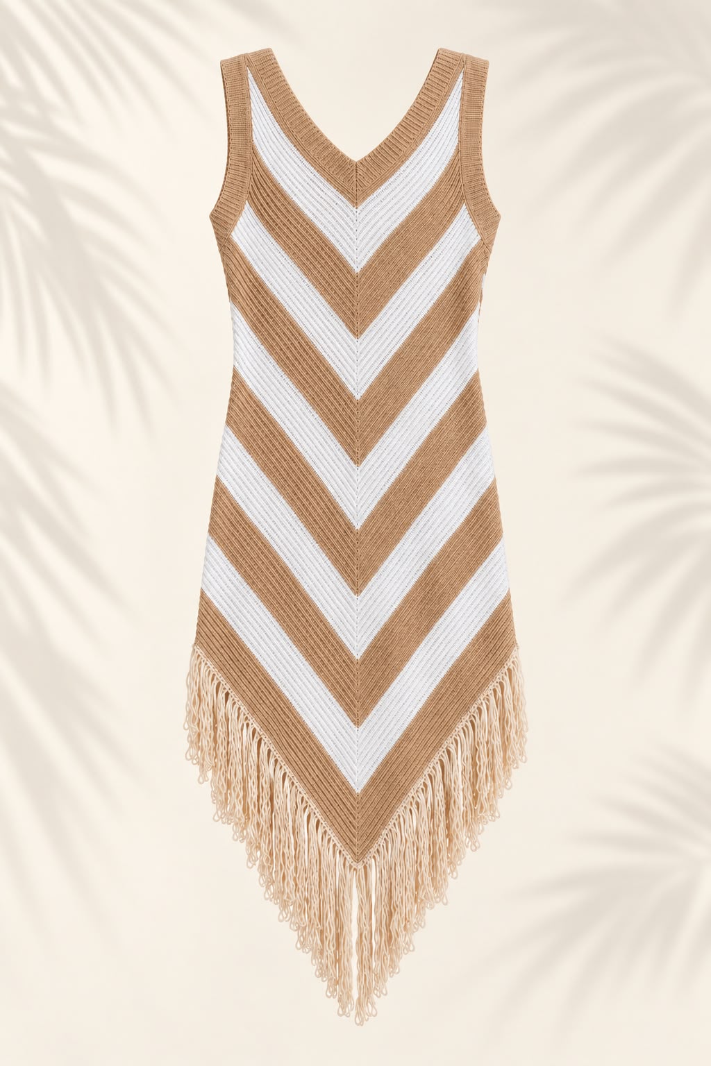 Vestido de playa tejido con flecos beige y blanco